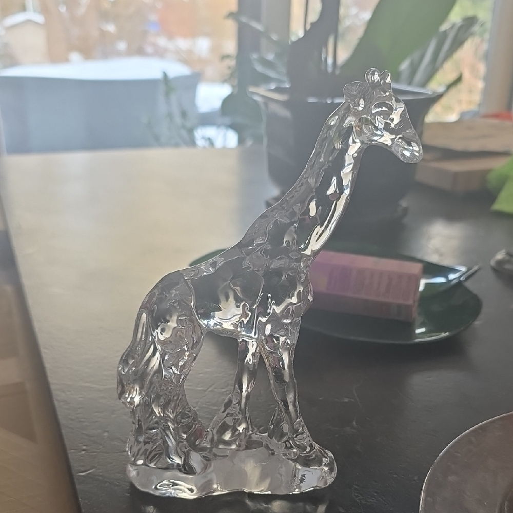 Crystal Giraffe Figurine